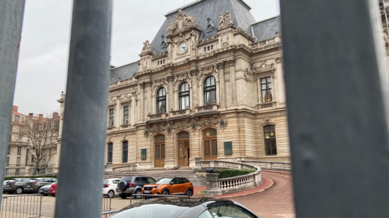 Lyon : interpellé en train de déambuler dans la cour de la préfecture du Rhône