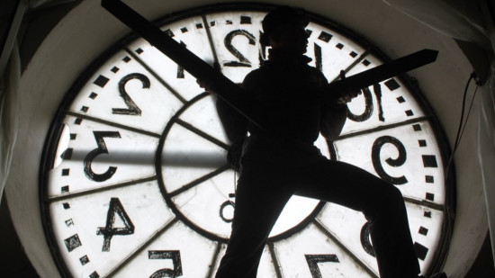 Une heure de plus ou une heure de moins ? On passe à l'heure d'été cette nuit ! Une heure de plus ou une heure de moins ? On passe à l'heure d'été cette nuit !