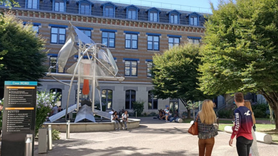 Des étudiants blacklistés : le bal du droit de l'université Lyon 3 annulé par la direction Des étudiants blacklistés : le bal du droit de l'université Lyon 3 annulé par la direction