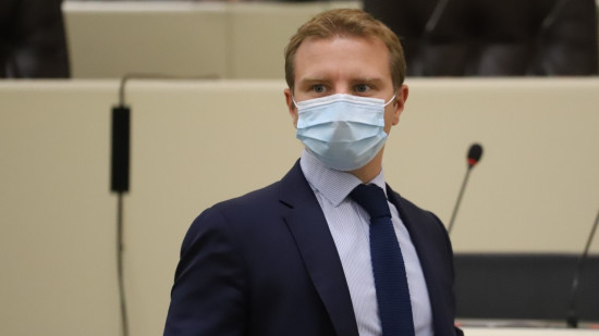 Fermeture de la maternité de Rillieux-la-Pape : le maire condamne une "décision prise à la hâte"