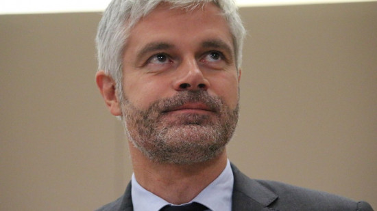 Les Républicains ne doivent  pas "se fondre dans le macronisme" selon Laurent Wauquiez