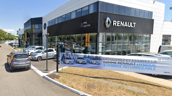 "Zone de non-droit", "centre commercial périclitant" : Renault va fermer sa concession de Lyon-Carré de Soie