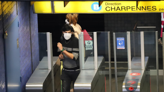 Covid-19 : la fin du masque obligatoire dans les transports en commun à Lyon et en France, c'est pour lundi Covid-19 : la fin du masque obligatoire dans les transports en commun à Lyon et en France, c'est pour lundi