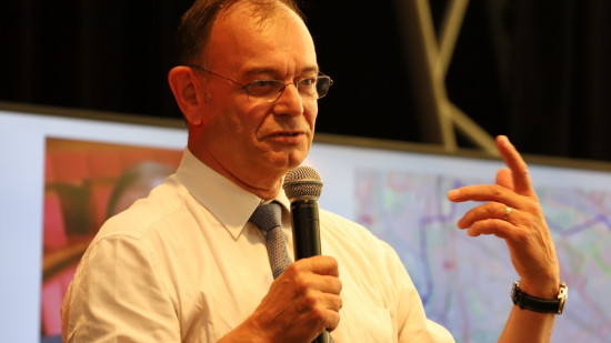 Législatives : pour défendre Taha Bouhafs, Jean-Luc Mélenchon attaque le député Yves Blein, visé par une plainte Législatives : pour défendre Taha Bouhafs, Jean-Luc Mélenchon attaque le député Yves Blein, visé par une plainte