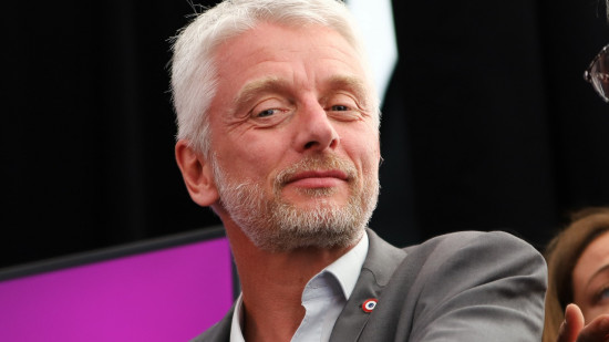 Elisabeth Borne Première ministre : "On ne change pas une équipe qui perd" selon le député Hubert Julien-Laferrière