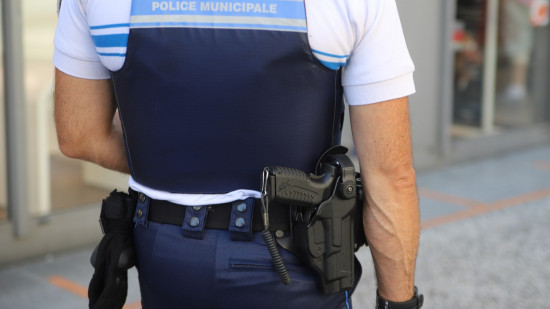Lyon : un policier municipal condamné à du sursis pour avoir tiré dans le pneu d’un fuyard