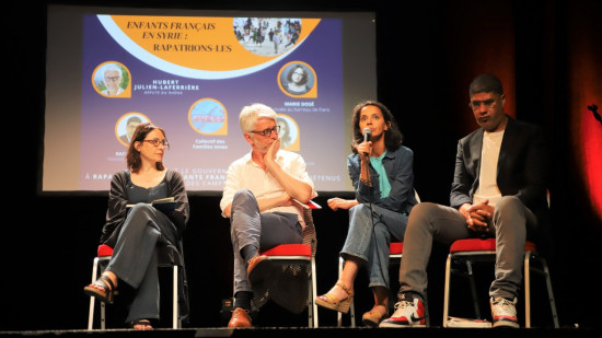 A Lyon, les familles des 200 enfants français en Syrie dénoncent un gouvernement qui veut "les rendre invisibles "