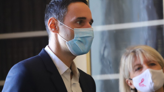 Pollution aux perfluorés à Pierre-Bénite : le maire de la ville porte plainte