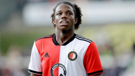 OL : Tyrell Malacia dans le viseur du staff lyonnais