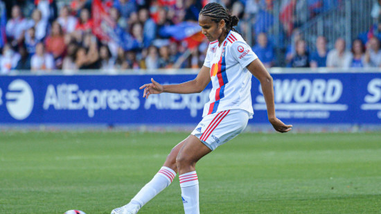 Les filles de l’OL s’imposent facilement contre Issy pour le dernier match de la saison (4-0) Les filles de l’OL s’imposent facilement contre Issy pour le dernier match de la saison (4-0)