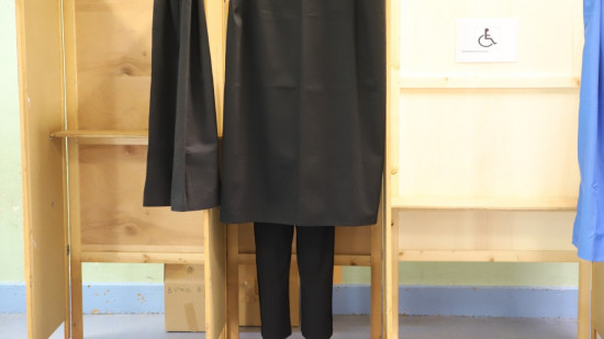 Législatives : malgré le bac et ses 18 ans, Sofiane Dahmani se lance comme candidat