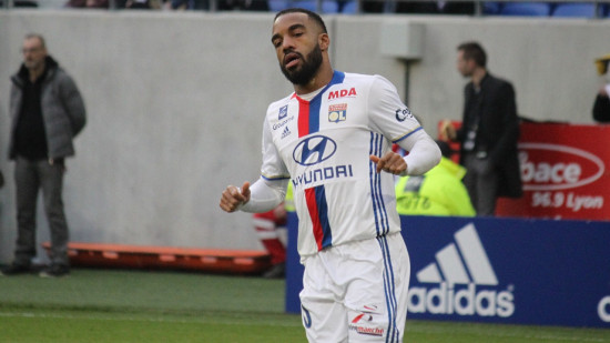 OL : Alexandre Lacazette présenté jeudi matin ?