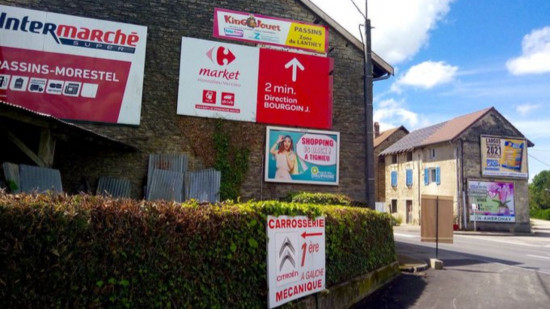 Prix de la France moche : une commune distinguée près de Lyon réclame 3,5 millions d'euros d'indemnités !