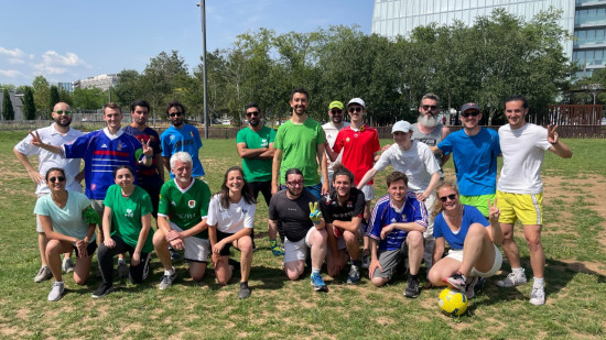 L&eacute;gislatives &agrave; Lyon : avec Julien Bayou, les candidats &eacute;colos font un match de foot pour alerter sur la canicule