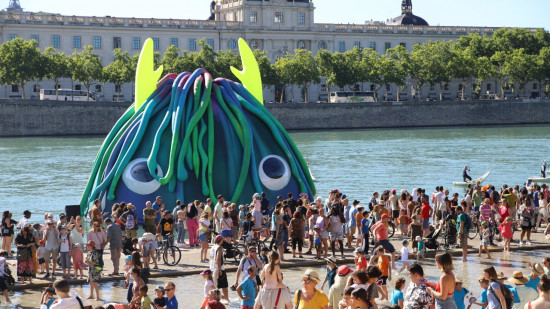 A Lyon, le réveil de la Machecroute séduit les familles, les passants et Yann Arthus-Bertrand - PHOTOS