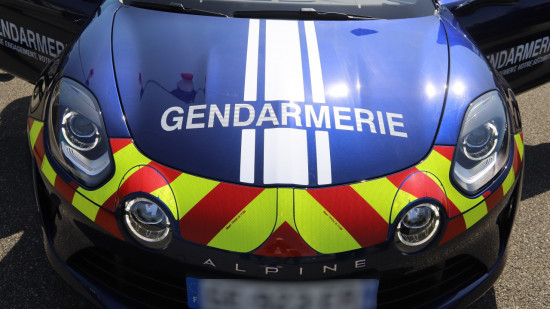 Près de Lyon : sans permis, il roulait avec 4000 kilos en trop de bagages destinés au Maghreb Près de Lyon : sans permis, il roulait avec 4000 kilos en trop de bagages destinés au Maghreb