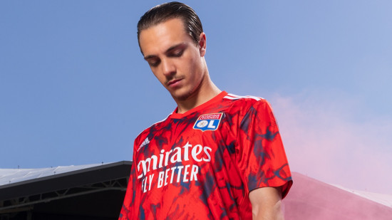 OL : le nouveau maillot extérieur 2022-2023 a été dévoilé OL : le nouveau maillot extérieur 2022-2023 a été dévoilé