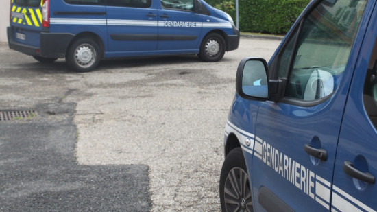 Dans la région : en cavale, il poignarde sa mère à l’aide d’une paire de ciseaux Dans la région : en cavale, il poignarde sa mère à l’aide d’une paire de ciseaux