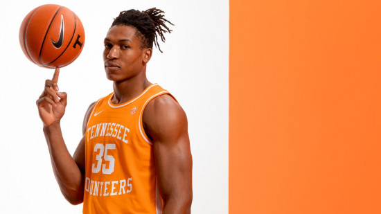 L'athlétique Yves Pons à l'ASVEL pour deux ans