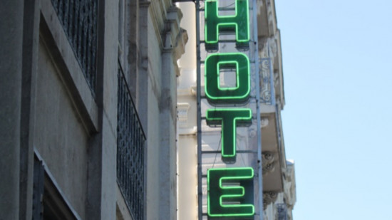 Un homme soupçonné de vols à main armée dans les hôtels arrêté près de Lyon Un homme soupçonné de vols à main armée dans les hôtels arrêté près de Lyon