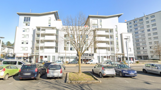 Près de Lyon : pris au piège dans son appartement en flammes, le sexagénaire décède