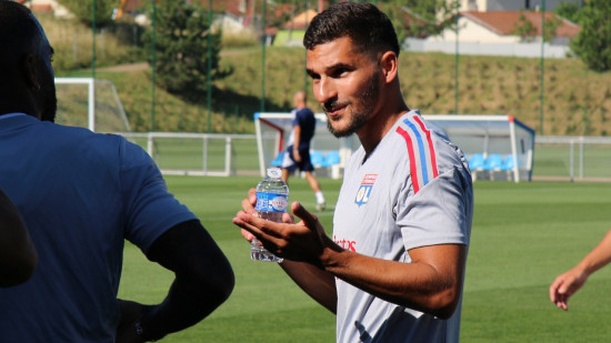 Houssem Aouar (OL) en partance pour l’un des grands clubs historiques d’Angleterre ?