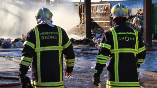 Près de Lyon : une bouteille de gaz explose sur un balcon