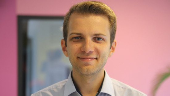 Stationnement payant des deux-roues à Lyon ? Le dispositif "intéresse" Valentin Lungenstrass