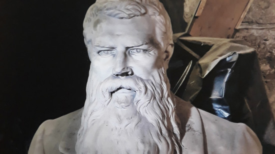 Les Archives de Lyon lancent un appel à témoins pour reconnaitre qui se cache derrière un buste Les Archives de Lyon lancent un appel à témoins pour reconnaitre qui se cache derrière un buste