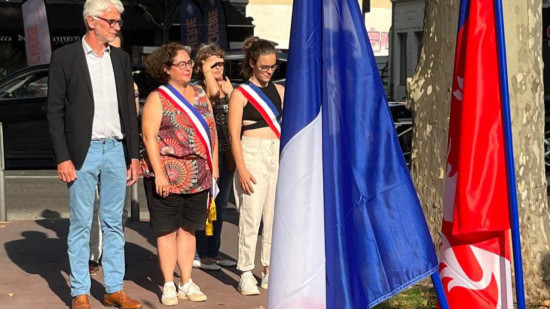 En crop-top à une commémoration : Yann Cucherat taclé pour avoir dénoncé la tenue d'une élue écologiste En crop-top à une commémoration : Yann Cucherat taclé pour avoir dénoncé la tenue d'une élue écologiste