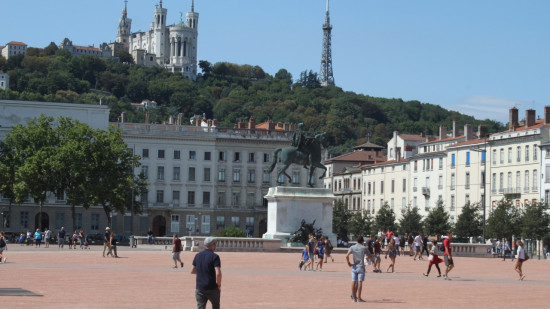Lyon : un nouveau rassemblement en hommage à Mahsa Amini et en soutien aux Iraniennes ce dimanche 