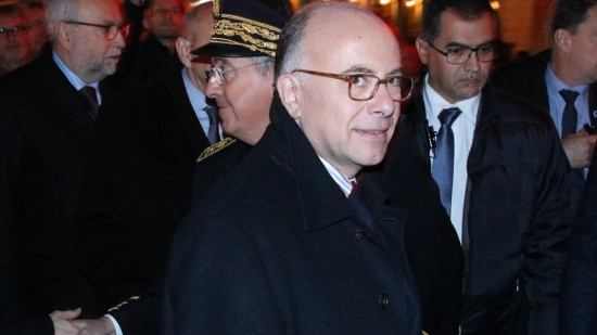 Une équipe se forme autour de Bernard Cazeneuve dans la Métropole de Lyon