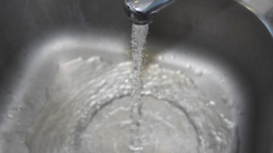 Rejet de substances chimiques dans l'eau : un fabricant de cosmétiques épinglé à Lyon Rejet de substances chimiques dans l'eau : un fabricant de cosmétiques épinglé à Lyon