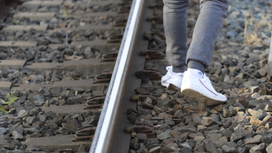 Près de Lyon : son pied est écrasé par la voiture d'un train en marche Près de Lyon : son pied est écrasé par la voiture d'un train en marche