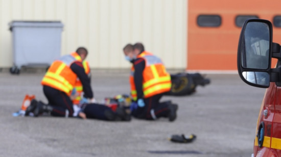 Dans la r&eacute;gion : une octog&eacute;naire dans un &eacute;tat critique apr&egrave;s avoir &eacute;t&eacute; percut&eacute;e par l'h&eacute;lice d'un ULM