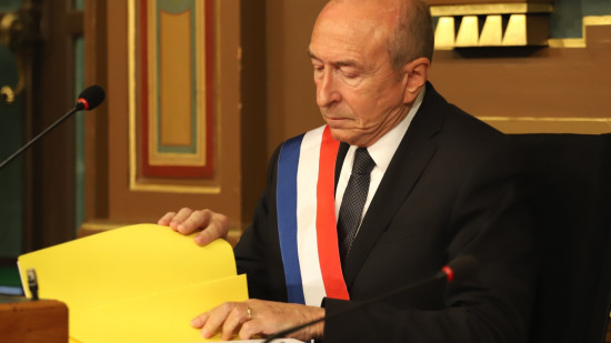 Quand Gérard Collomb imaginait déjà en 2017 supprimer la 2e vignette de stationnement résidentiel à Lyon Quand Gérard Collomb imaginait déjà en 2017 supprimer la 2e vignette de stationnement résidentiel à Lyon
