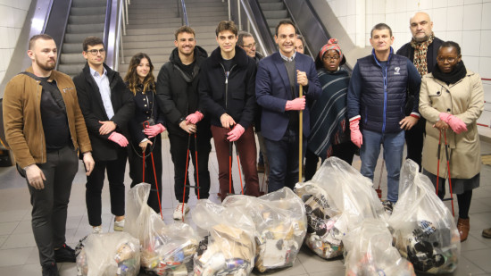 Grève du nettoyage à Perrache à Lyon : le maire du 2e arrondissement a lancé une opération de collecte des déchets