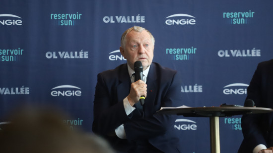 OL : à défaut de vendre son club, Jean-Michel Aulas installe des panneaux solaires au Groupama Stadium