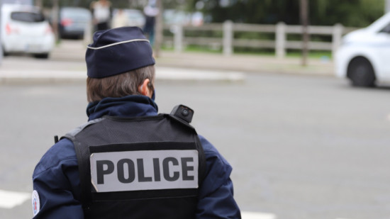 Vénissieux : il fonce en moto sur les policiers puis casse les dents d’un fonctionnaire à coups de casque Vénissieux : il fonce en moto sur les policiers puis casse les dents d’un fonctionnaire à coups de casque