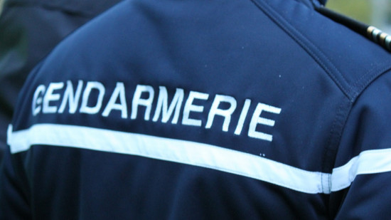 Près de Lyon : deux individus tentent de voler une octogénaire, elle les met en fuite