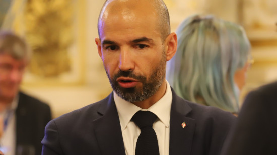 Fusillade mortelle à Ecully : "l’heure est au recueillement et au deuil" selon le maire Fusillade mortelle à Ecully : "l’heure est au recueillement et au deuil" selon le maire