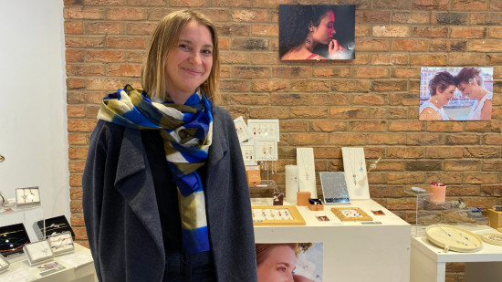 Odiora, la marque de bijoux lyonnaise engagée pour les sourds... mais pas que !