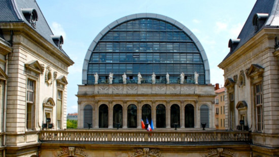 La directrice du Ballet de l’Opéra national de Lyon sur le départ