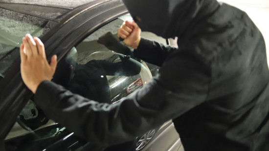 Une dizaine de voitures vandalisées après OL-Brest Une dizaine de voitures vandalisées après OL-Brest