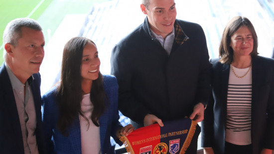 OL féminin : un partenariat international pour "développer le football féminin dans le monde" OL féminin : un partenariat international pour "développer le football féminin dans le monde"