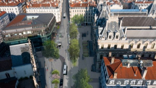 Presqu'île de Lyon : 17 associations s'opposent à la piétonnisation totale de la rue de la Ré
