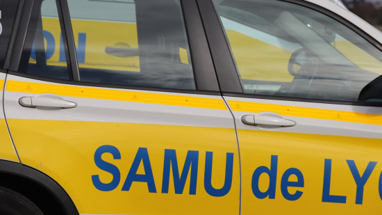 Lyon : leur voiture détruite, deux jeunes grièvement blessés samedi Lyon : leur voiture détruite, deux jeunes grièvement blessés samedi