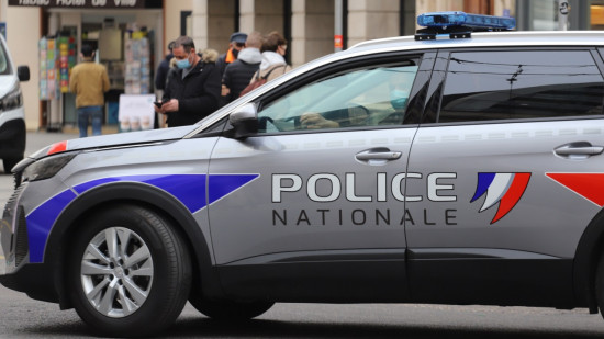 Lyon : il laisse un enfant seul pendant plusieurs heures, la police intervient Lyon : il laisse un enfant seul pendant plusieurs heures, la police intervient