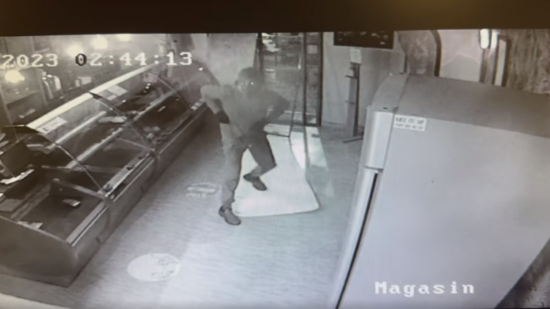 Près de Lyon : un boulanger tombe nez à nez avec un cambrioleur