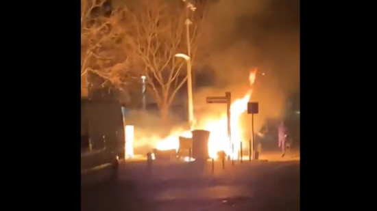 Rillieux-la-Pape : début d'émeutes dans le quartier de la Velette, des riverains privés d'électricité Rillieux-la-Pape : début d'émeutes dans le quartier de la Velette, des riverains privés d'électricité